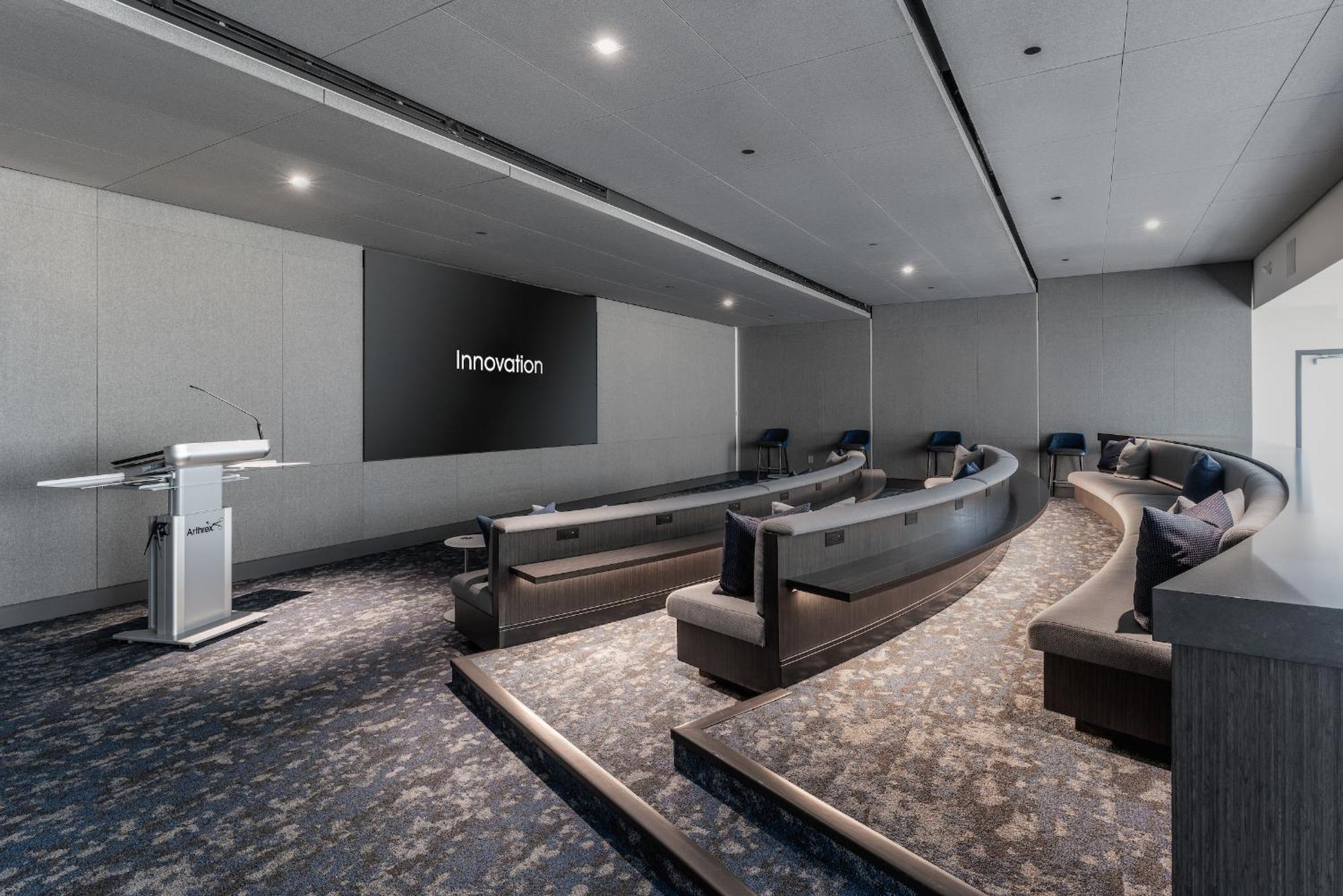 Innovation Hotel Naples Park Exterior photo